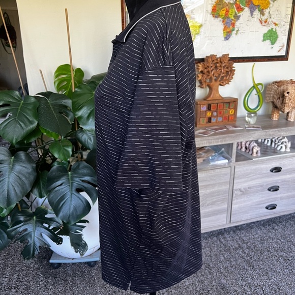 Van Heusen Dark Polo with Subtle White Stripes - Picture 3 of 7